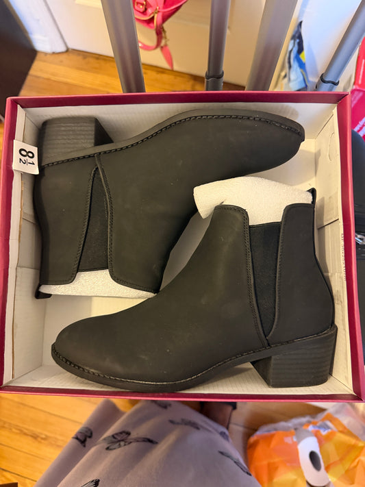 Black Chelsea Boots